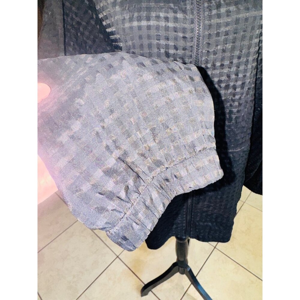 Fabletics Cleo Black Checkered Lightweight Full-Zip Jacket Womens L Workout Gym - Picture 12 of 12